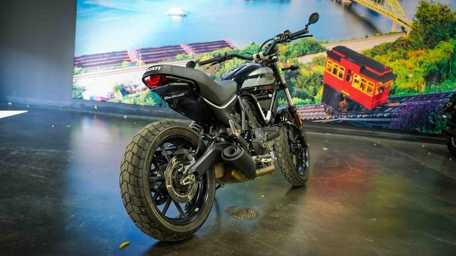 2016 Ducati Scrambler Sixty2 Shining Black