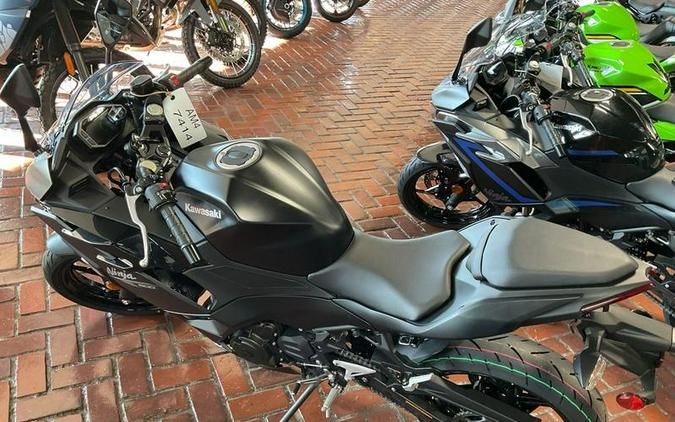 2026 Kawasaki Ninja® 500 ABS Metallic Flat Spark Black