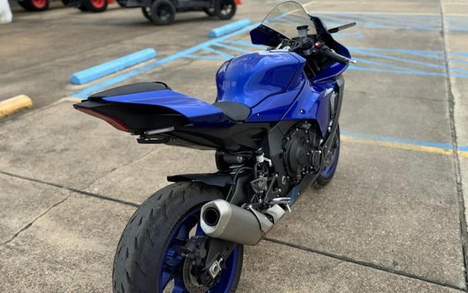 2022 Yamaha YZF-R1