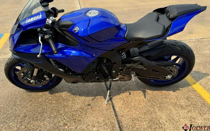 2022 Yamaha YZF-R1