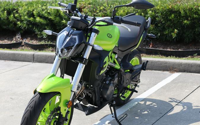 2024 Benelli 302S
