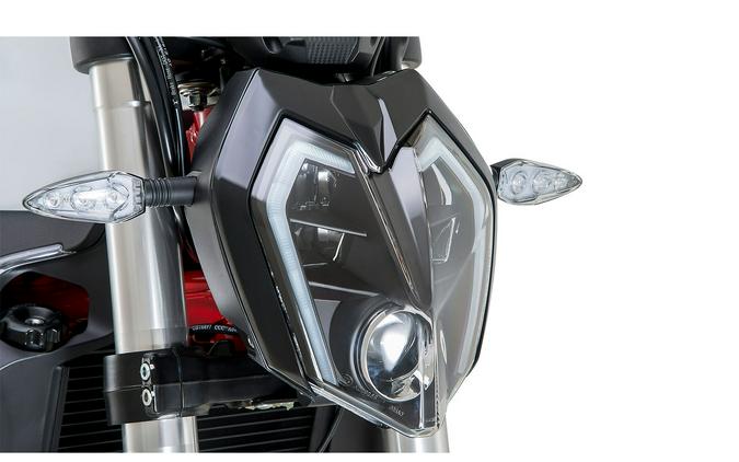 2024 Benelli 302S
