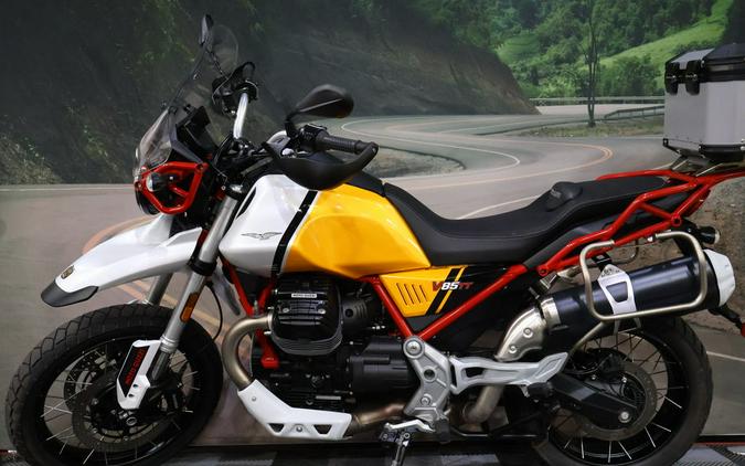 2021 Moto Guzzi V85 TT Centenario E5