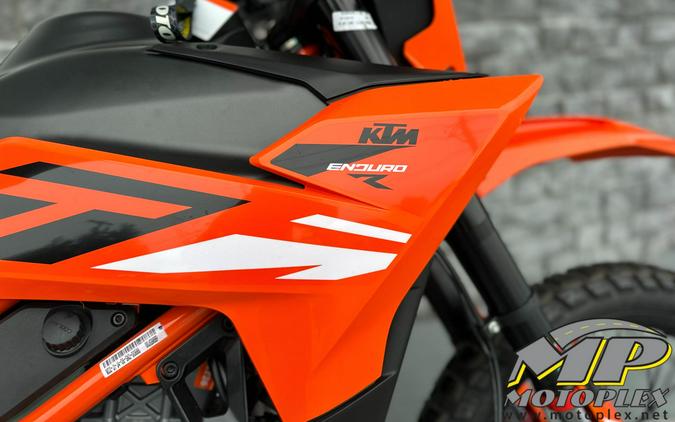 2025 KTM 390 Enduro R