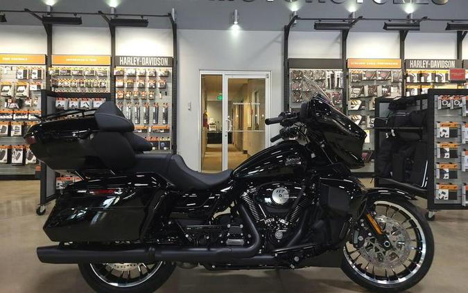2026 Harley-Davidson® FLHXL - Street Glide® Limited