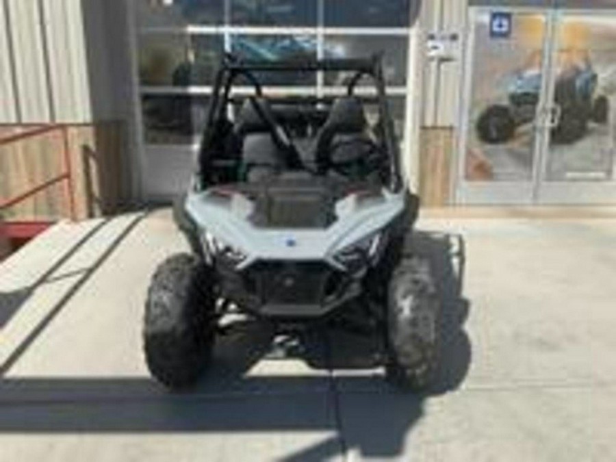 2024 Polaris RZR 200 EFI