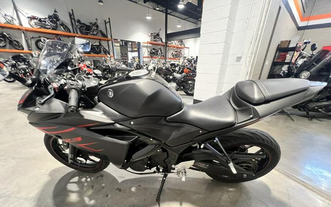 2017 Yamaha YZF-R3 Matte Black