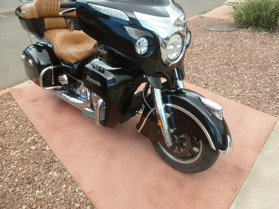 2016 Indian Motorcycle® Roadmaster® Thunder Black