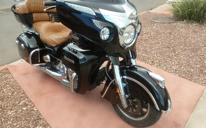 2016 Indian Motorcycle® Roadmaster® Thunder Black