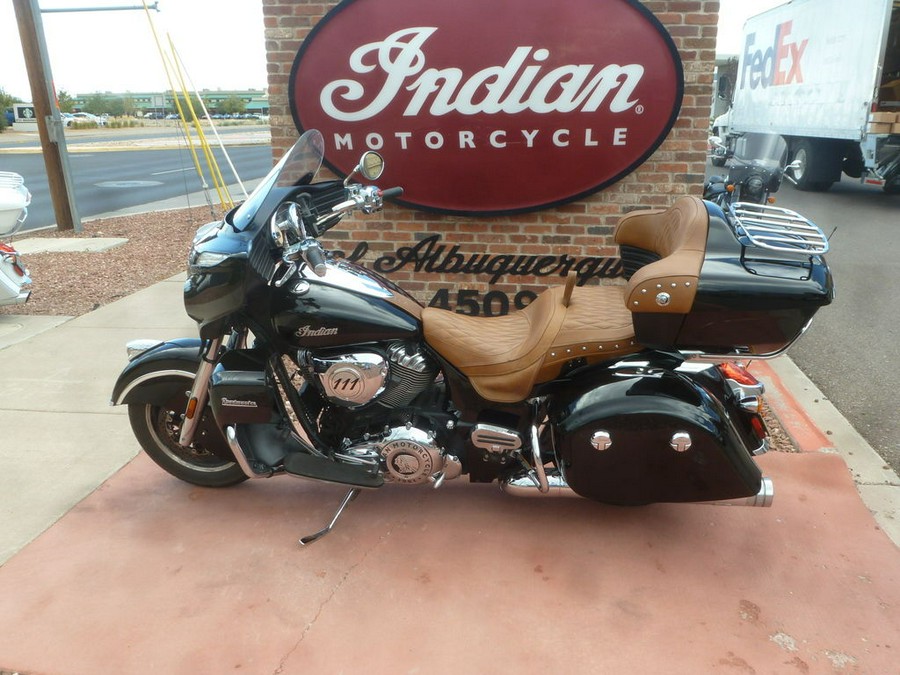 2016 Indian Motorcycle® Roadmaster® Thunder Black