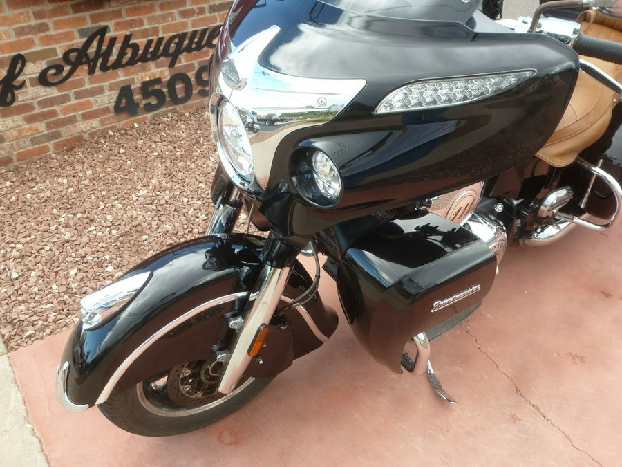 2016 Indian Motorcycle® Roadmaster® Thunder Black