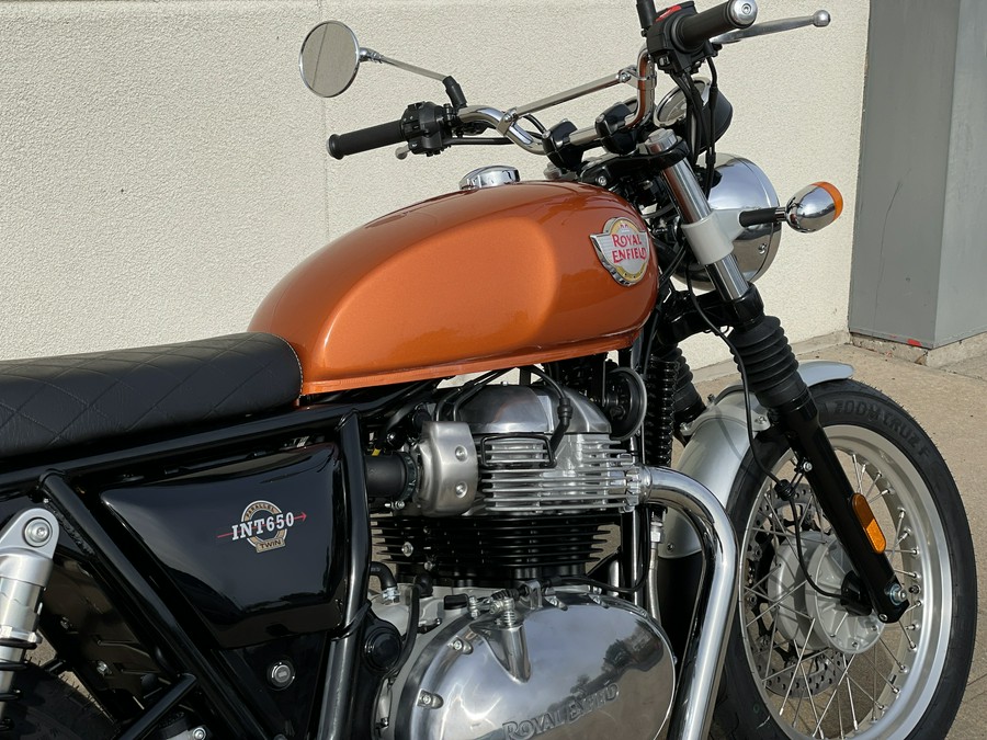 2023 Royal Enfield INT 650