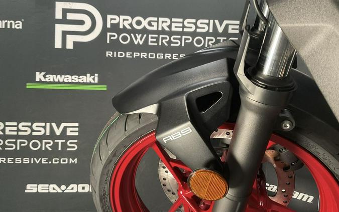 2025 Kawasaki Z500 SE ABS