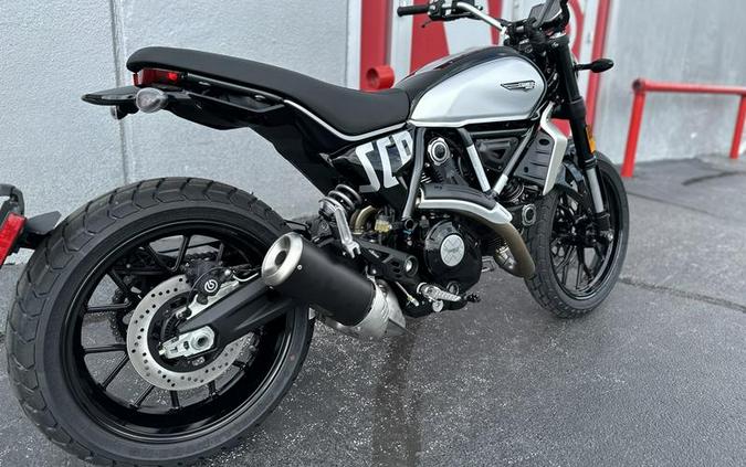 2024 Ducati Scrambler Icon (2G) Black