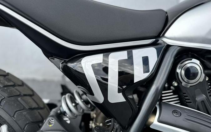 2024 Ducati Scrambler Icon (2G) Black