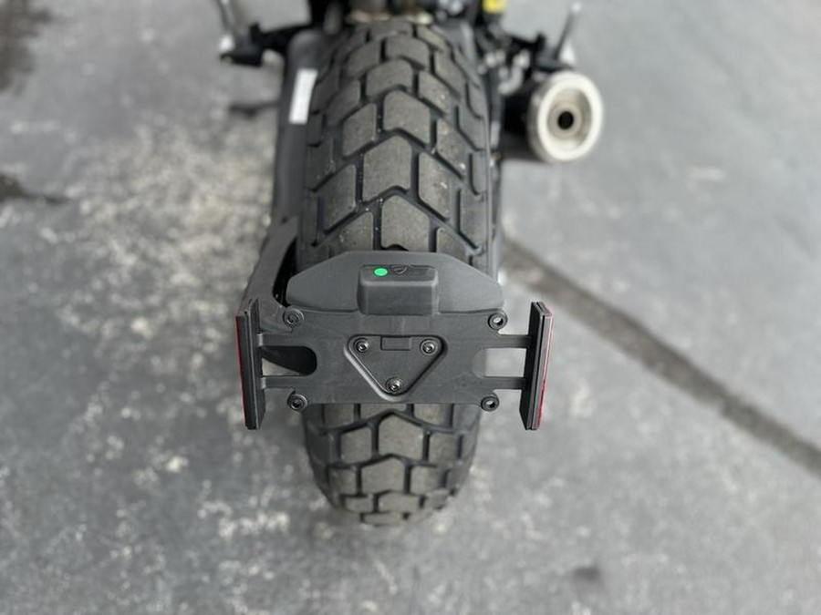 2024 Ducati Scrambler Icon (2G) Black