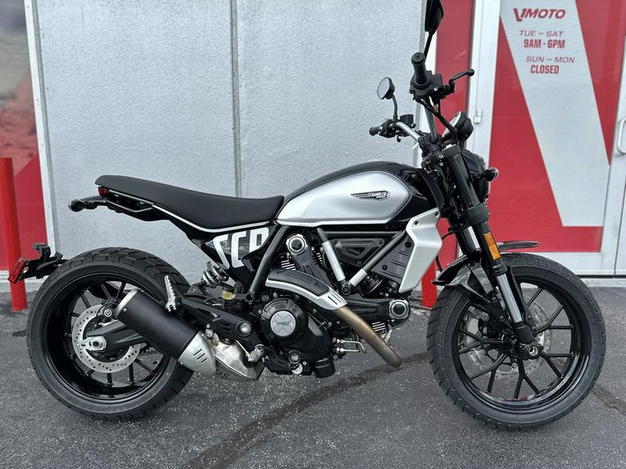 2024 Ducati Scrambler Icon (2G) Black