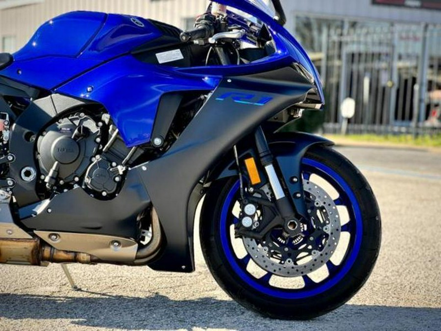 2023 Yamaha YZF-R1