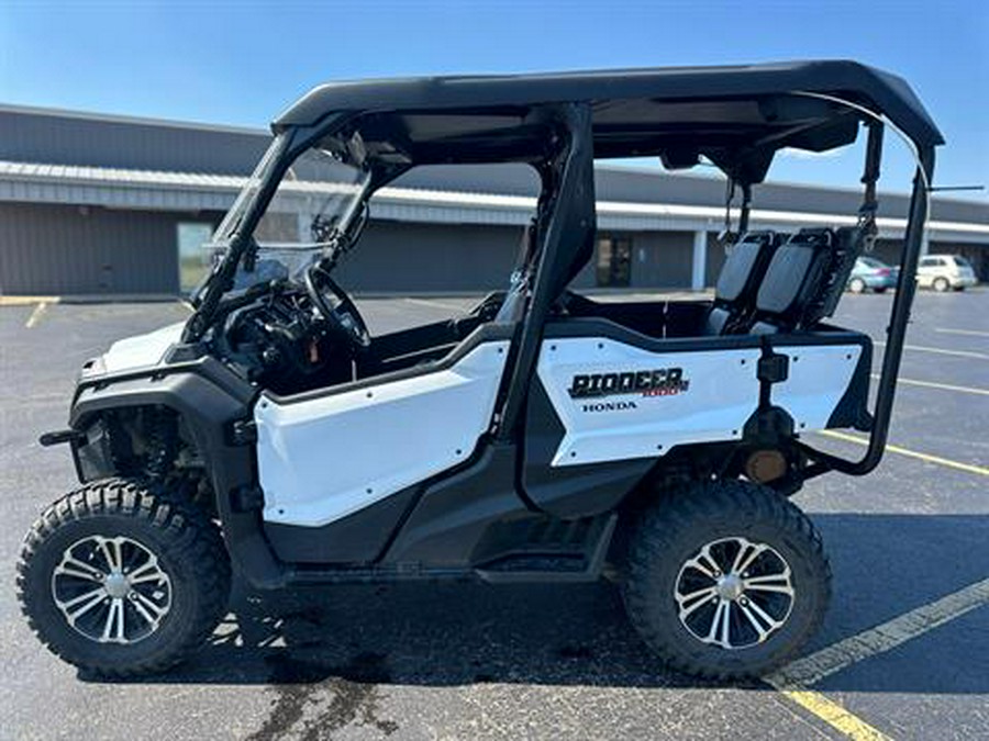 2016 Honda Pioneer 1000-5 Deluxe