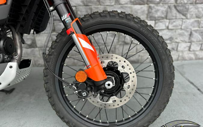 2025 KTM 390 Enduro R