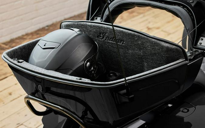 2025 Indian Motorcycle® Pursuit® Dark Horse® Black Smoke
