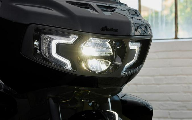 2025 Indian Motorcycle® Pursuit® Dark Horse® Black Smoke