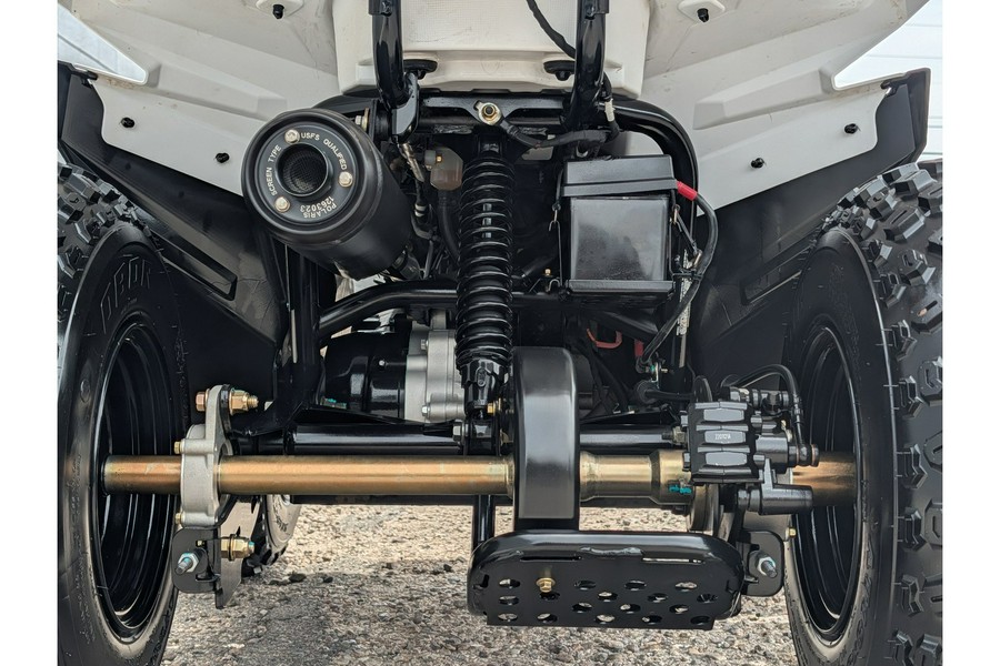 2023 Outlaw 70 EFI Bright White/Red - Polaris