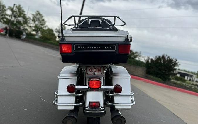 2003 Harley-Davidson® FLHTCUI Electra Glide® Ultra Classic® SILVER/BLACK 608172