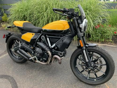 2019 Ducati Scrambler Full Throttle Review (11 Fast Facts)