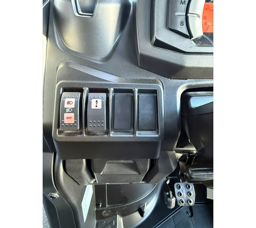 2025 Can-Am Defender MAX XT HD10