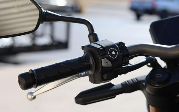 New 2024 HONDA CB650R ABS