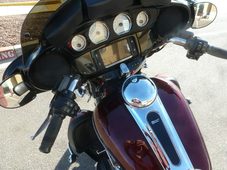 2014 Harley-Davidson® FLHXS - Street Glide® Special