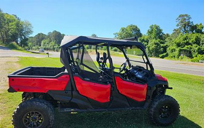 2023 Honda Pioneer 1000-6 Deluxe Crew