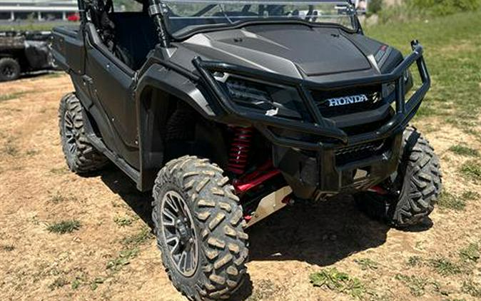 2017 Honda Pioneer 1000 LE