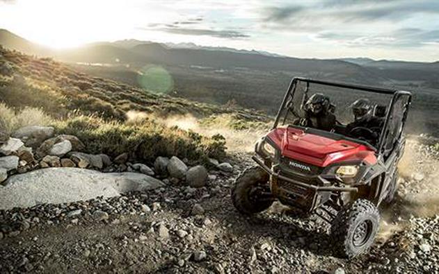 2017 Honda Pioneer 1000 LE