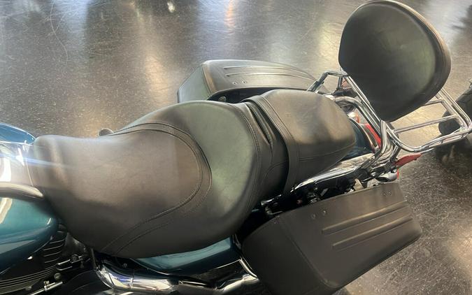 2004 Harley-Davidson Road King® Custom Billiard Teal FLHRS