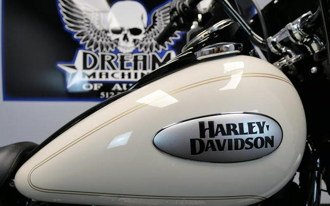 2022 Harley-Davidson® FLHCS - Heritage Classic 114