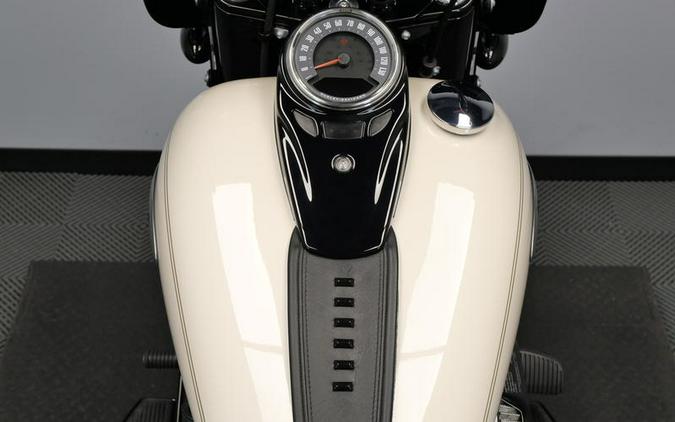 2022 Harley-Davidson® FLHCS - Heritage Classic 114