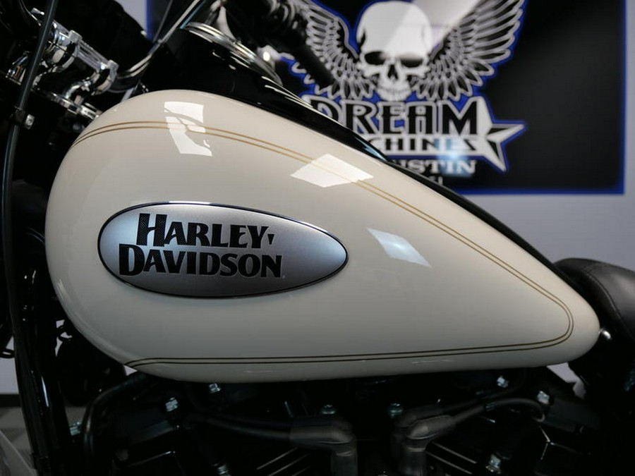 2022 Harley-Davidson® FLHCS - Heritage Classic 114