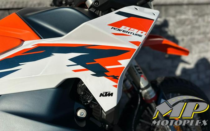 2025 KTM 890 Adventure R