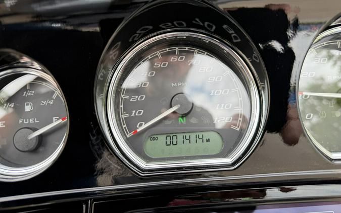 2021 Harley-Davidson® Street Glide® Special Gauntlet Gray Metallic - Black Finish