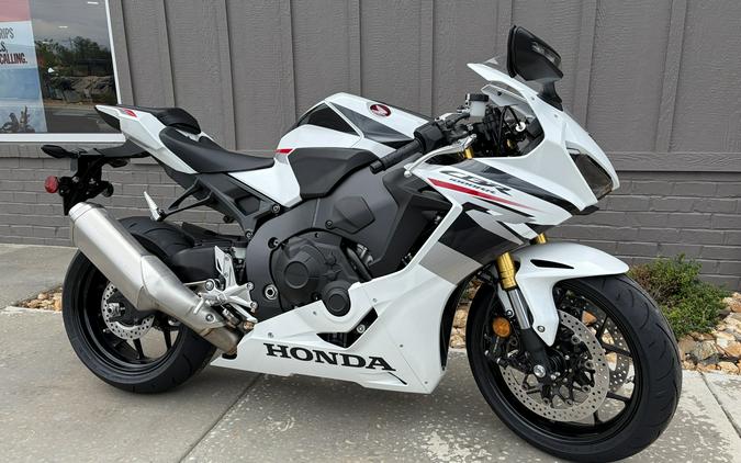 2026 CBR1000RR - Honda