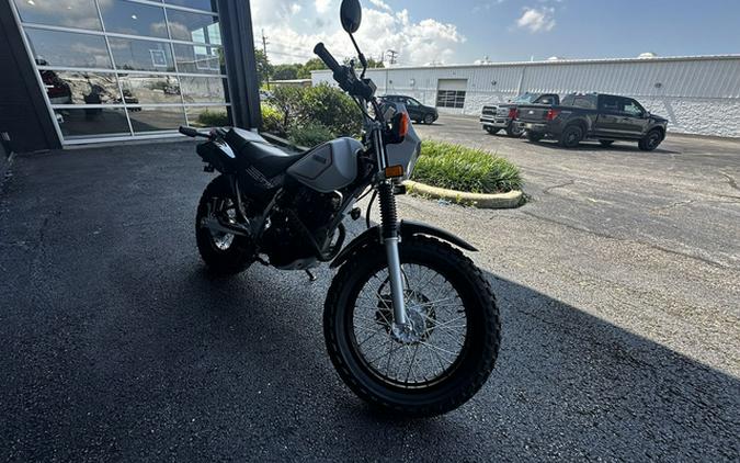 2027 Yamaha TW200