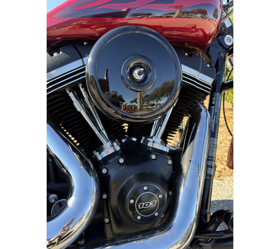 2017 Harley-Davidson® Street Bob® FXDBP