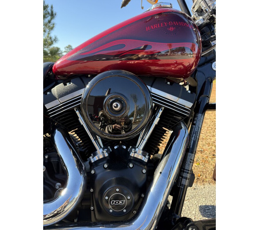 2017 Harley-Davidson® Street Bob® FXDBP
