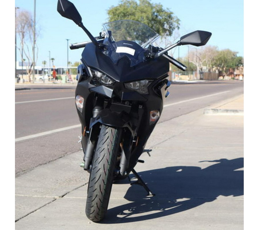 2026 Kawasaki Ninja 500 ABS Metallic Yellowish Green/Ebony