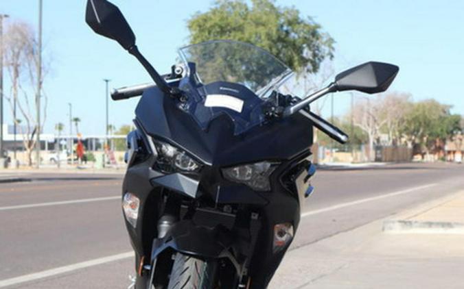 2026 Kawasaki Ninja 500 ABS Metallic Yellowish Green/Ebony