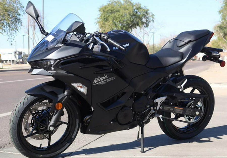 2026 Kawasaki Ninja 500 ABS Metallic Yellowish Green/Ebony