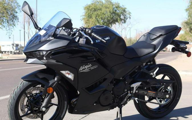 2026 Kawasaki Ninja 500 ABS Metallic Yellowish Green/Ebony