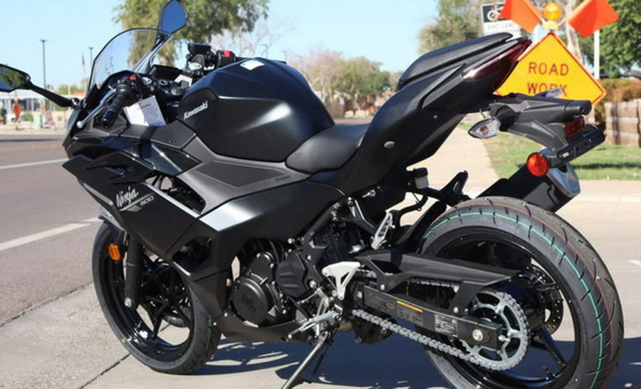 2026 Kawasaki Ninja 500 ABS Metallic Yellowish Green/Ebony